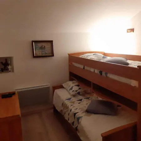 Дом отдыха Proche Futuroscope - - La Petite Lucie *