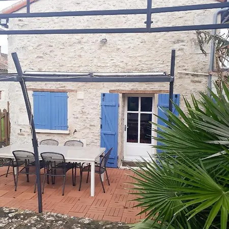 Дом отдыха Proche Futuroscope - - La Petite Lucie